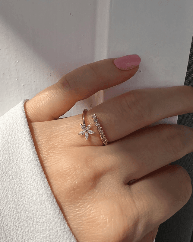 Dünner und Minimalistischer Ring mit Zirkon