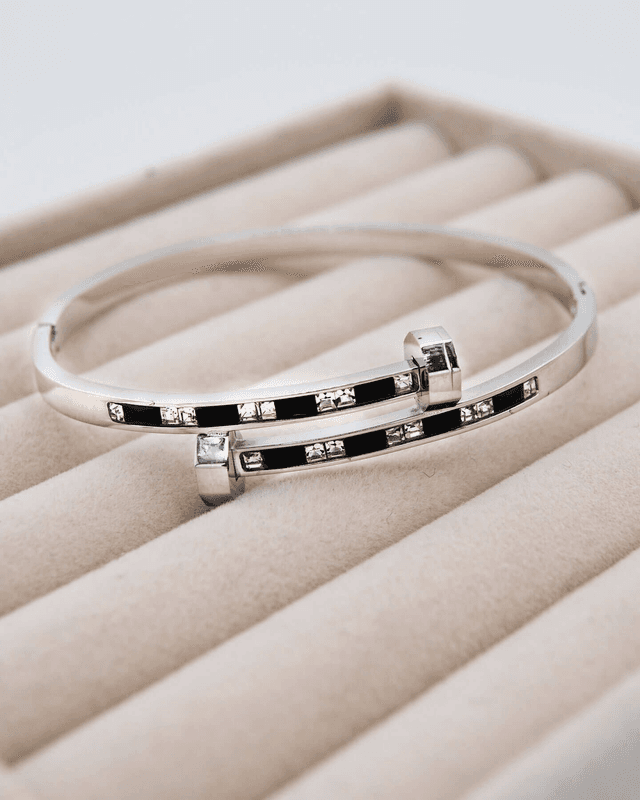 Nagel Armreif Schwarz Silber